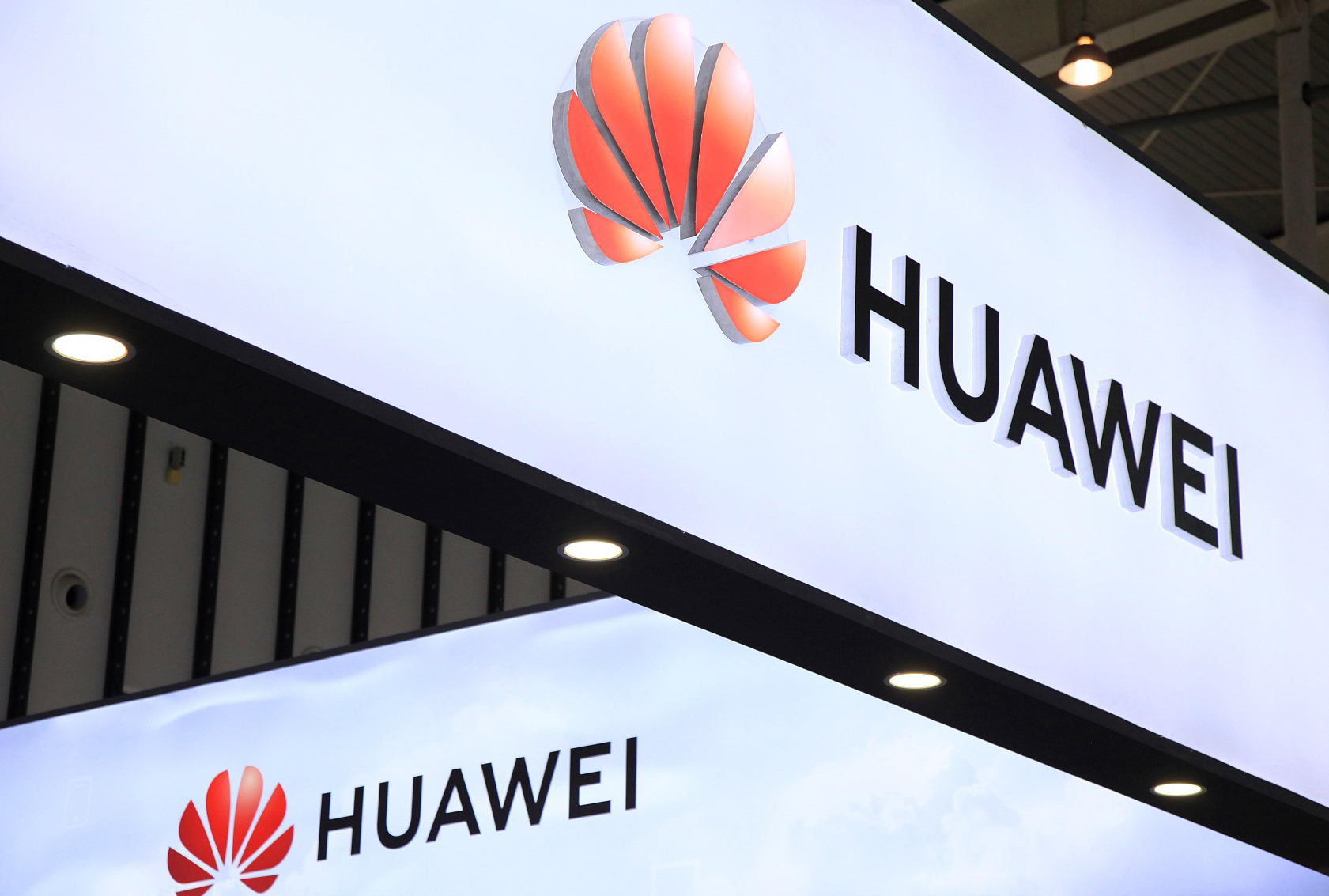 【STP and marketing excellence】Huawei